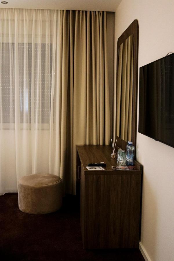 Mk Premier Hotel Novi Pazar Luaran gambar